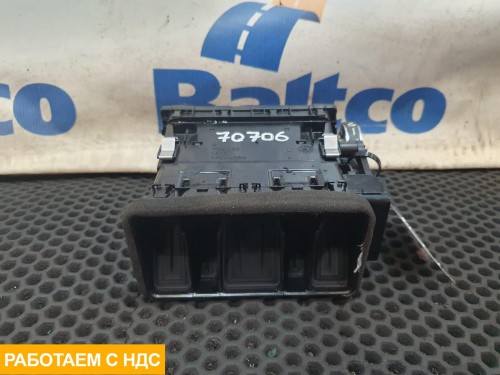 Дефлектор воздушный правый