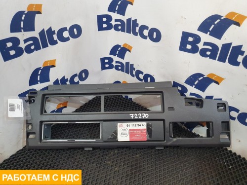 Накладка верхней консоли левая