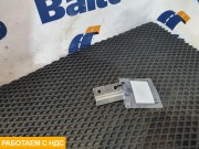 Кронштейн рамки люка