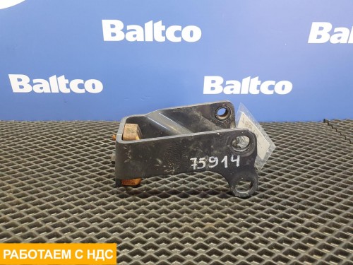 Кронштейн торсиона кабины правый