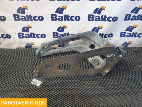 Кронштейн глушителя