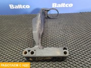 Кронштейн бачка омывателя