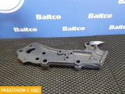 Кронштейн бампера правый