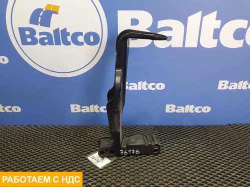 Кронштейн бачка омывателя