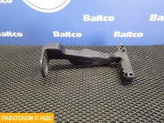 Кронштейн бачка омывателя