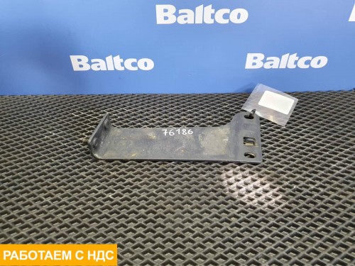 Кронштейн угловой части бампера левый