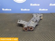 Кронштейн бампера правый