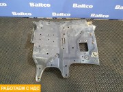 Кронштейн брызговика левого